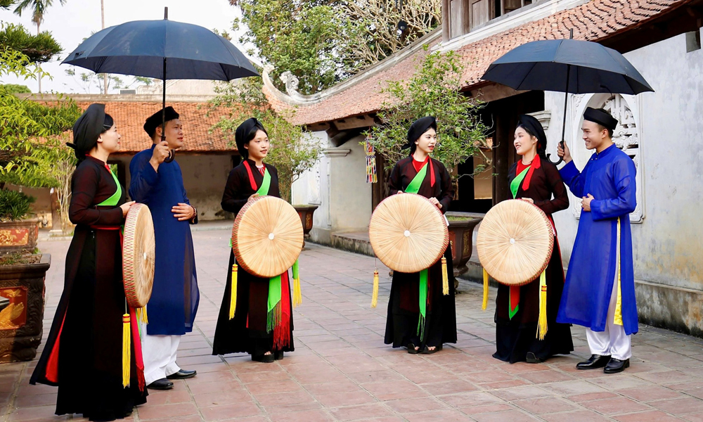 Thiết tha tình quan họ